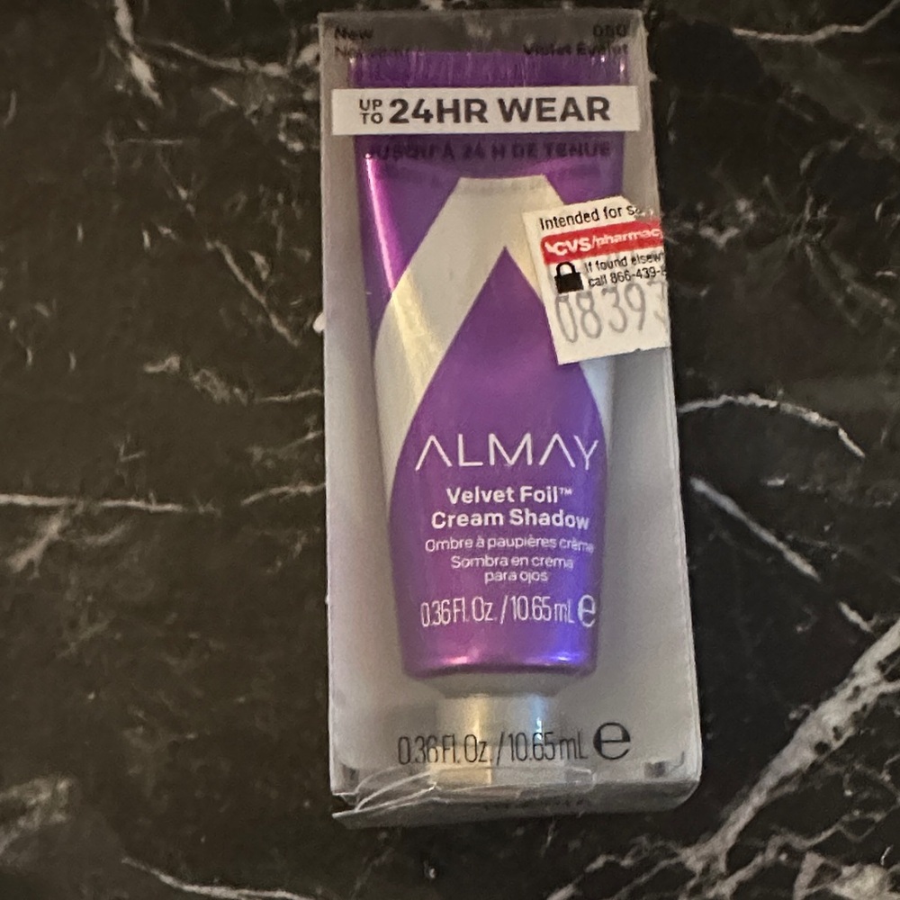 Almay Velvet Foil Cream Shadow in Vibrant Purple